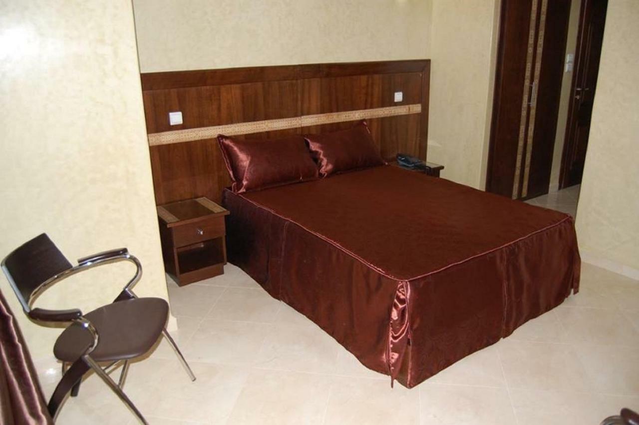 תיזנית Hotel Amoudou فندق أمودو מראה חיצוני תמונה
