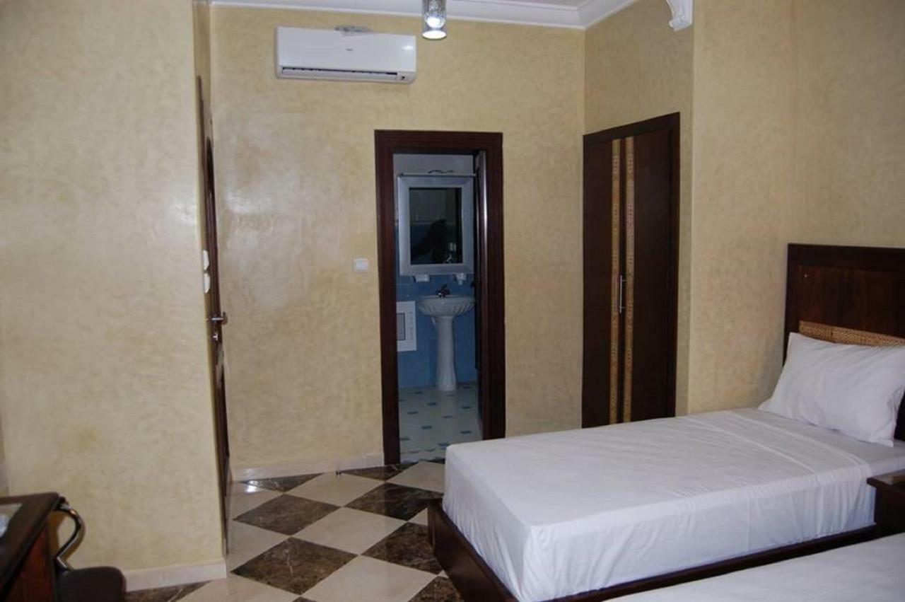 תיזנית Hotel Amoudou فندق أمودو מראה חיצוני תמונה